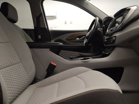 Used 2018 GMC Terrain SLE FWD image 21