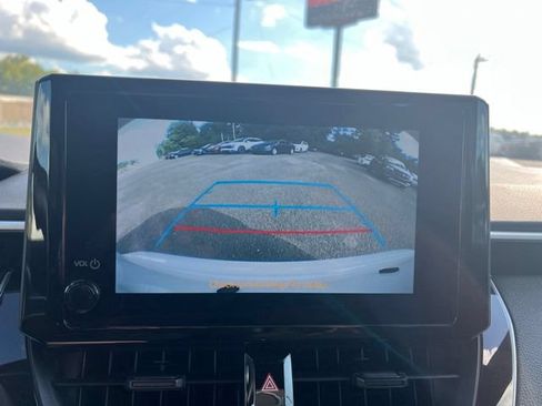 Used 2025 Toyota Corolla SE FWD image 8