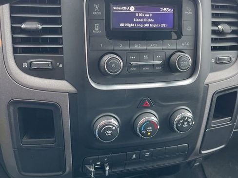 Used 2018 RAM 2500 Tradesman w/ Chrome Appearance Group image 10