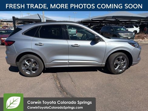 Used 2023 Ford Escape ST-Line image 8
