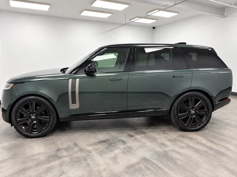 Used 2023 Land Rover Range Rover Long Wheelbase SE AWD/4WD image 5