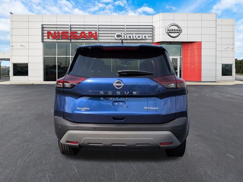 Used 2023 Nissan Rogue SV AWD/4WD image 4