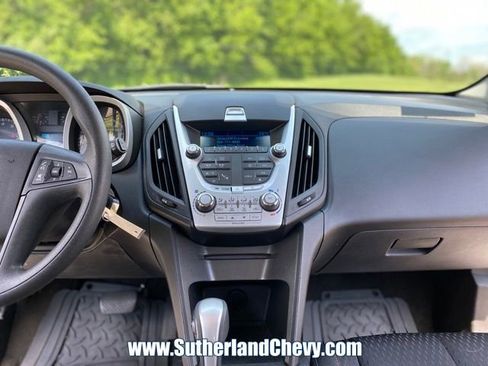 Used 2015 Chevrolet Equinox LS image 22