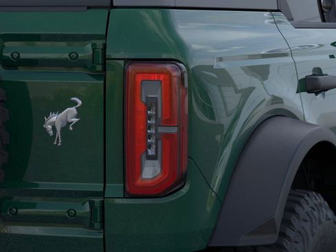 New 2025 Ford Bronco Badlands w/ Sasquatch Package image 24