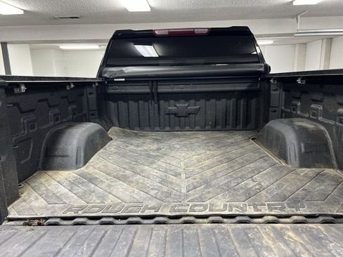 Certified 2022 Chevrolet Silverado 1500 Custom Trail Boss w/ Midnight Edition AWD/4WD image 25
