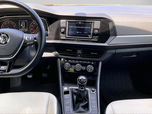 Used 2021 Volkswagen Jetta R-Line FWD image 12
