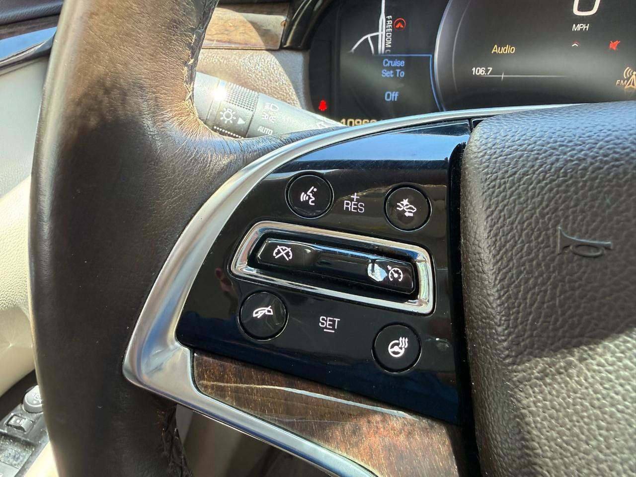 Used 2014 Cadillac XTS Premium FWD image 30