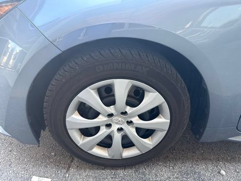 Used 2024 Toyota Corolla LE FWD image 12