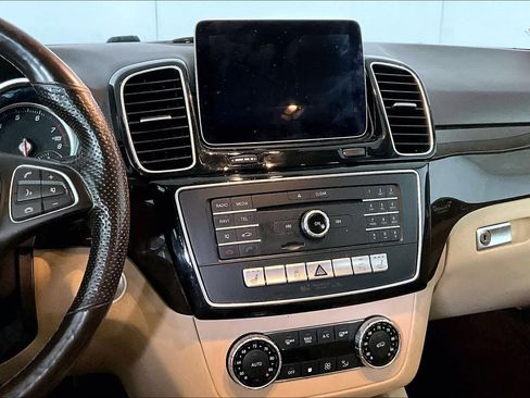 Used 2018 Mercedes-Benz GLE 350 4MATIC image 7