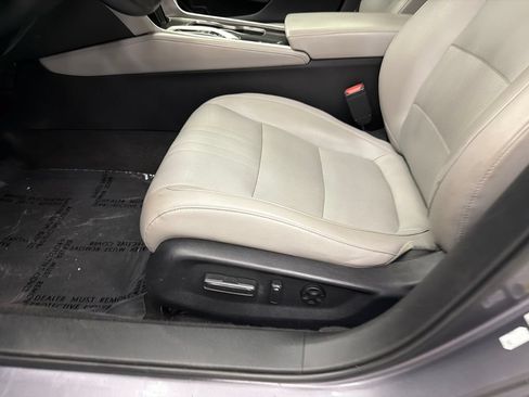 Used 2018 Honda Accord EX-L image 10