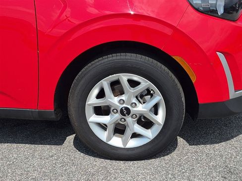 Used 2023 Kia Soul LX w/ LX Technology Package FWD image 10