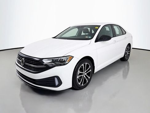 Used 2023 Volkswagen Jetta Sport FWD image 3