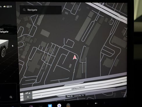 Used 2025 Tesla Cybertruck AWD Crew Cab image 25