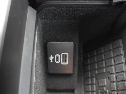 Used 2025 Lincoln Navigator Reserve AWD/4WD image 36