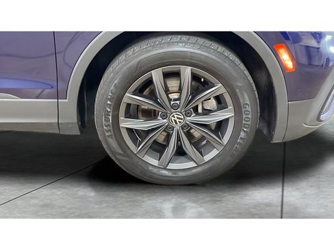 Used 2022 Volkswagen Tiguan SE image 20