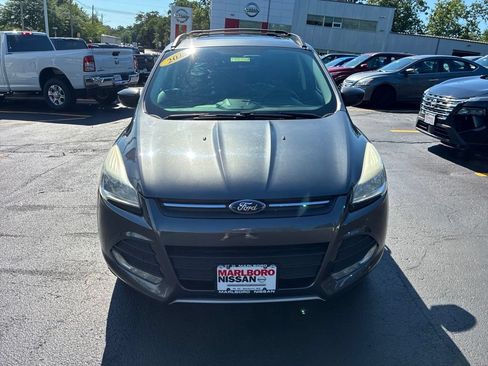 Used 2015 Ford Escape SE w/ Equipment Group 201A AWD/4WD image 3