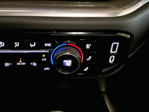 Used 2022 Chevrolet Silverado 1500 High Country w/ High Country Premium Package image 26