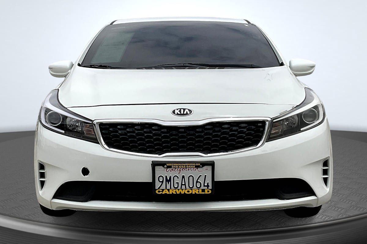 Used 2017 Kia Forte LX w/ LX Popular Package FWD image 3
