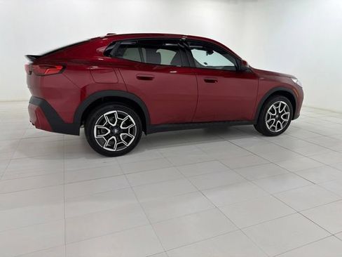 Used 2026 BMW X2 xDrive28i w/ Technology Package AWD/4WD image 6