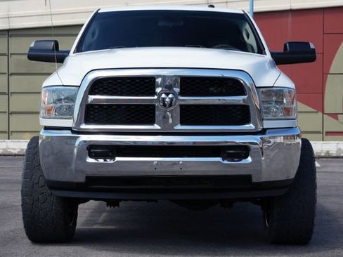 Used 2018 RAM 2500 Tradesman w/ Chrome Appearance Group AWD/4WD image 4