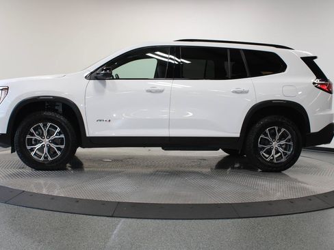 Used 2026 GMC Acadia AT4 w/ Luxury Package AWD/4WD image 7