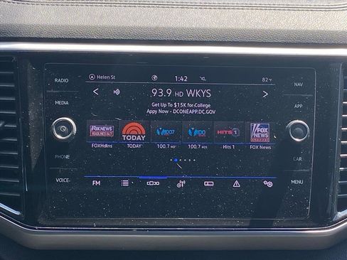 Used 2021 Volkswagen Atlas Cross Sport SEL image 6