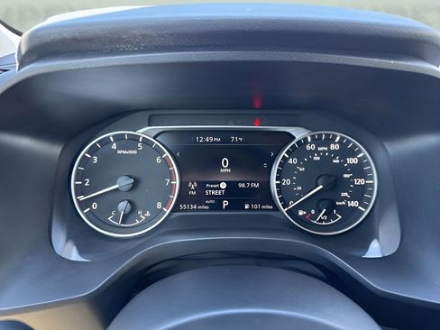 Used 2024 Nissan Rogue SV image 19