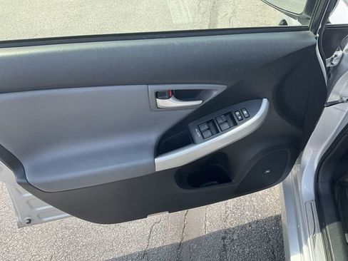Used 2015 Toyota Prius Four FWD image 25