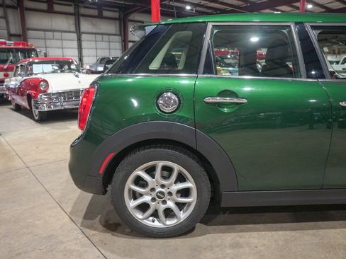 Used 2015 MINI Cooper S image 9