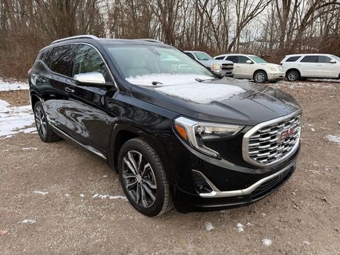 Used 2018 GMC Terrain Denali w/ Advanced Safety Package image 7
