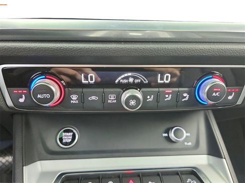 Used 2023 Audi Q3 2.0T Premium Plus image 21