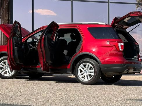Used 2018 Ford Explorer XLT AWD/4WD image 29