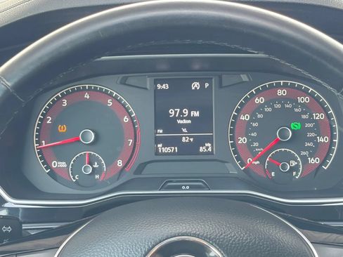 Used 2019 Volkswagen Jetta SE FWD image 32