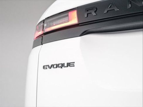 Used 2026 Land Rover Range Rover Evoque S AWD/4WD image 29