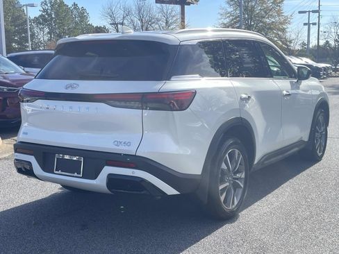 Certified 2025 INFINITI QX60 Luxe image 4