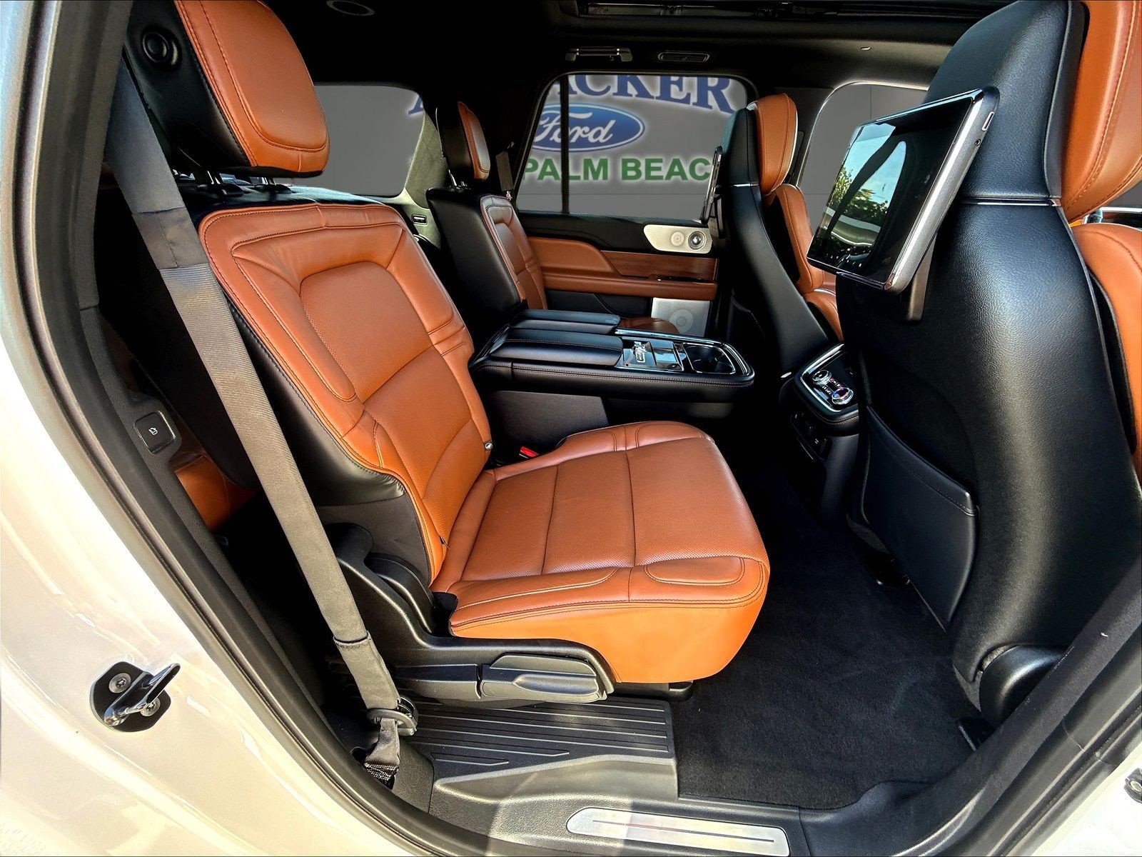 Used 2019 Lincoln Navigator L Reserve AWD/4WD image 29