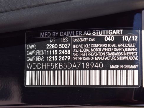 Used 2013 Mercedes-Benz E 350 Sedan image 34