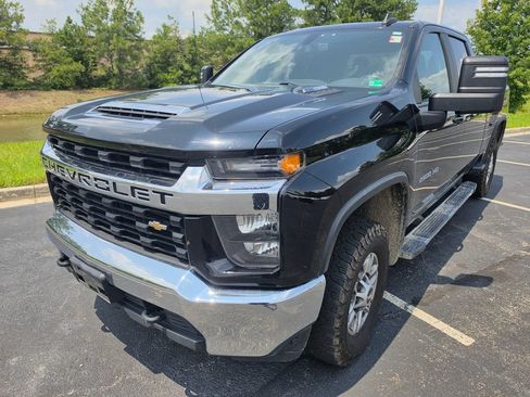 Used 2023 Chevrolet Silverado 2500 LT AWD/4WD image 4
