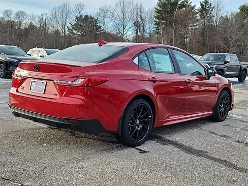 New 2026 Toyota Camry Hybrid image 2