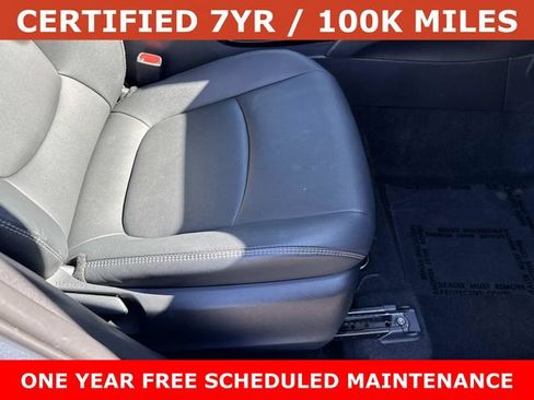 Used 2025 Toyota Corolla Cross XLE AWD/4WD image 10