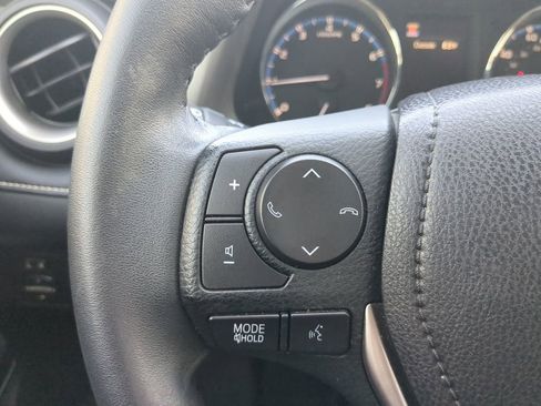 Used 2018 Toyota RAV4 Limited image 29