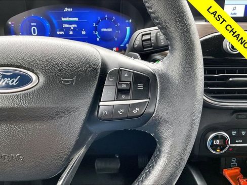 Used 2020 Ford Escape Titanium w/ Titanium Premium Package 2.0 AWD/4WD image 19