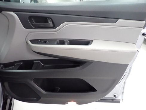 Used 2019 Honda Odyssey EX-L image 7