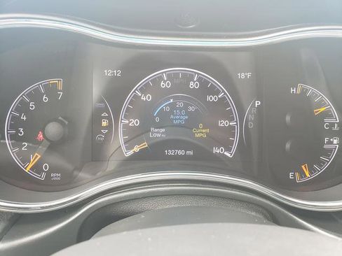 Used 2019 Jeep Grand Cherokee Laredo image 21