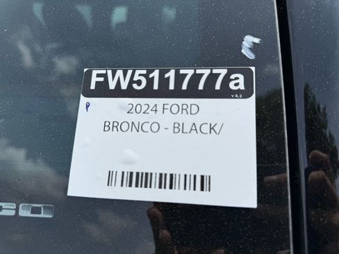 Used 2024 Ford Bronco Outer Banks AWD/4WD image 29