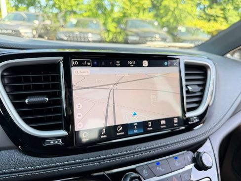 New 2027 Chrysler Pacifica Select w/ Family Tech Group FWD image 18