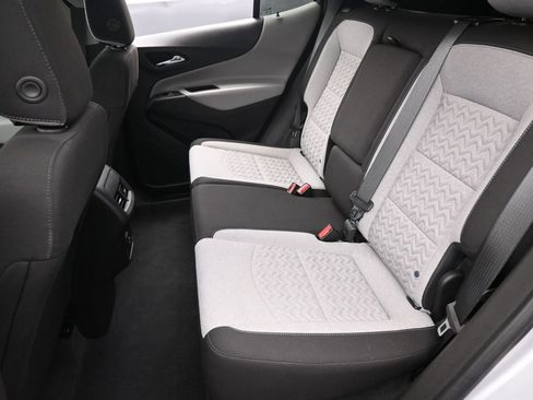 Used 2022 Chevrolet Equinox LT FWD image 17