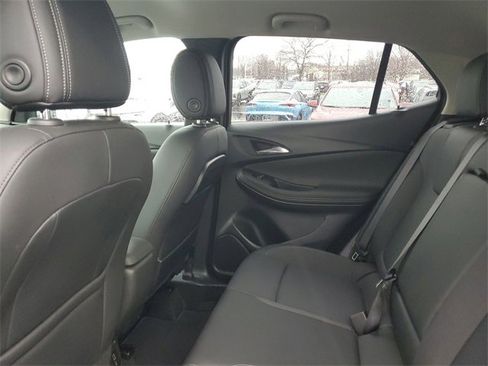 Certified 2024 Buick Encore GX Preferred w/ Comfort Package image 9