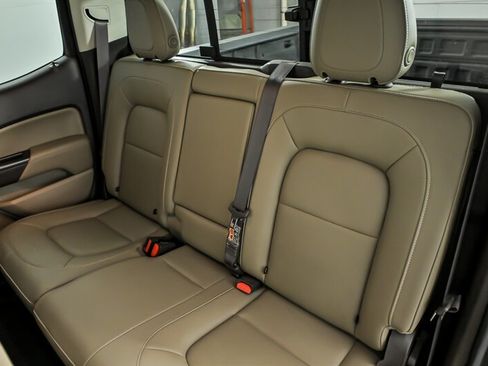 Used 2019 GMC Canyon SLT w/ Driver Alert Package RWD image 18