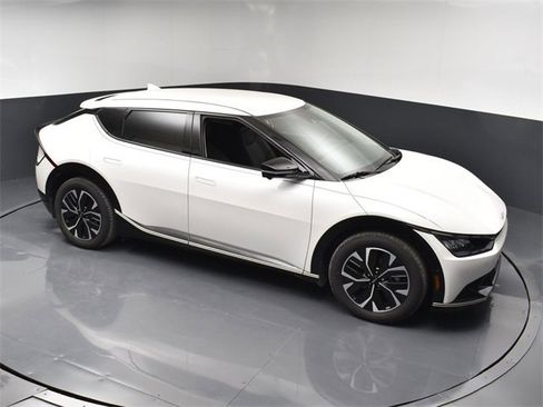 Used 2024 Kia EV6 Wind w/ Wind Technology Package image 42
